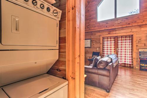 Family-friendly Cabin In Douglas Lake Community!