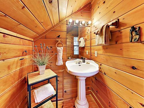 A Birds Song Cabin