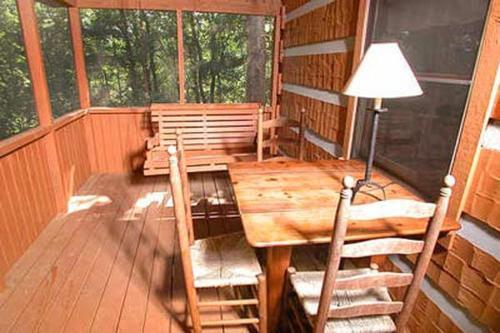A Secluded Bearadise