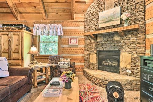 Townsend Cabin With Deck And Smoky Mountain Views