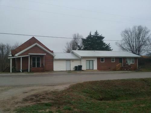 Ranch House Of Cunningham Cabins Near State Parks