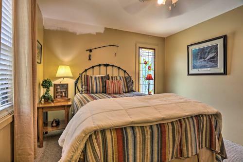 Apartamento Smoky Mtn Retreat On River With Fire Pit And Deck