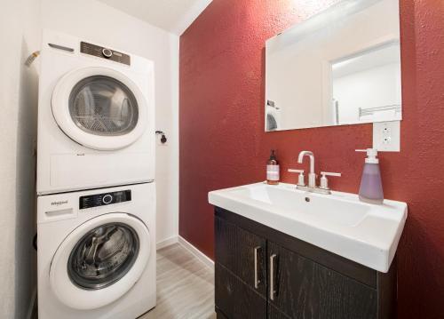 Wanderjaunt - Travis Heights Apartments