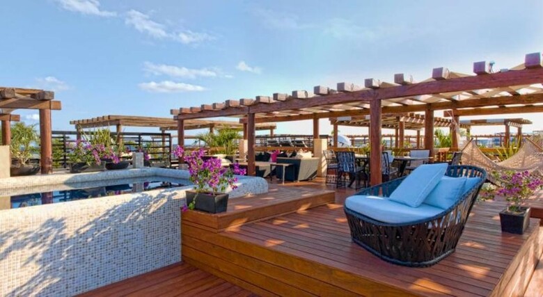 Hotel La Divina By Aldea Thai