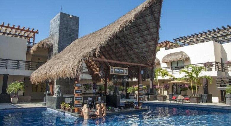 Hotel La Divina By Aldea Thai