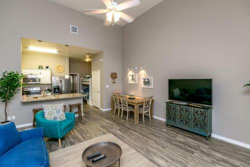 Village By The Beach B918k By Padre Escapes