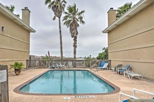 Apartamento Condo With Pool And Bay-view Balcony Walk To Beach!