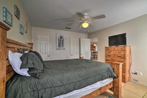 Apartamento Canalfront Condo With Dock Less Than 2 Mi To The Beach!