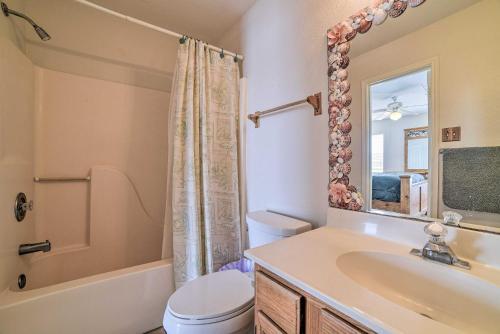 Apartamento Canalfront Condo With Dock Less Than 2 Mi To The Beach!