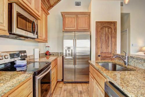 Coles Cabin Lv124 Home