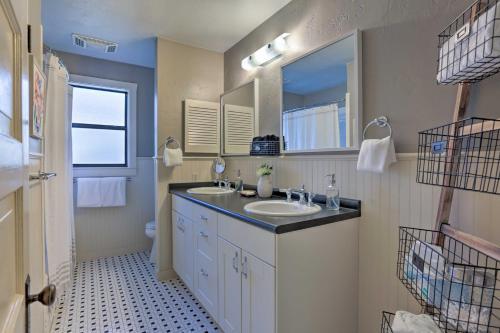 Fredericksburg Cottage With Grill - Walk To Main St!