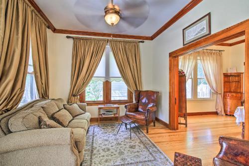 Fredericksburg Escape With Patio Near Downtown!