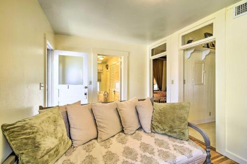 Fredericksburg Escape With Patio Near Downtown!