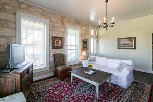 Apartamento Fountain Suite - On Main St - Pet-friendly