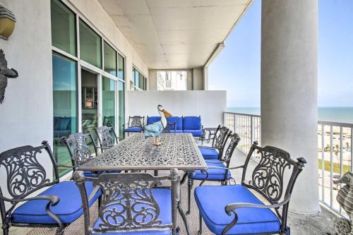 Apartamento Beachfront Resort Condo - With Sweeping Ocean Views
