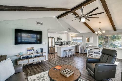 Reel Paradise By Ryson Vacation Rentals