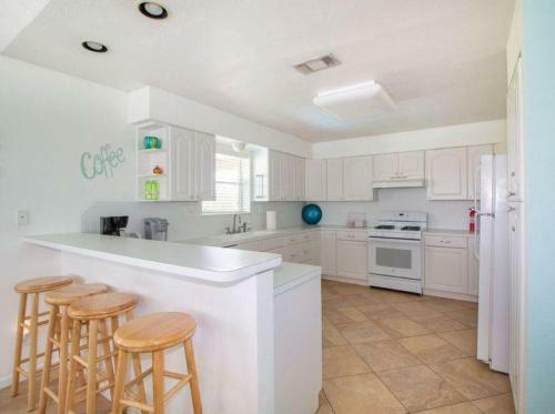 Time And Tide By Ryson Vacation Rentals