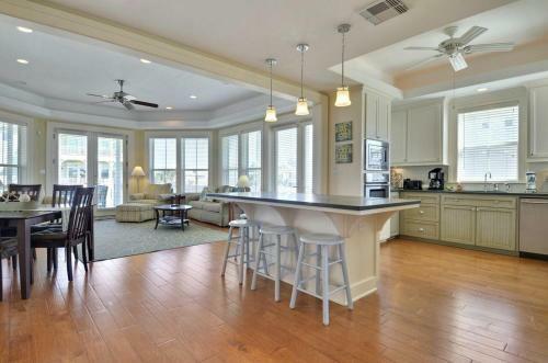 Captain's Retreat By Ryson Vacation Rentals