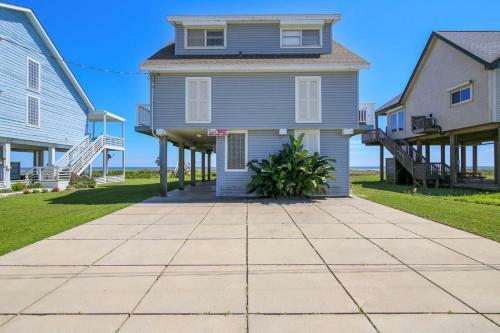 Barefoot Pelican By Ryson Vacation Rentals