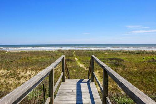 Barefoot Pelican By Ryson Vacation Rentals