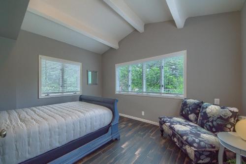 Hill Country Getaway Br 2230b Home