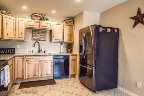 Hill Country Getaway Br 2230b Home