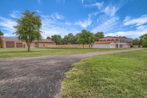 Hill Country Getaway Br 2230b Home