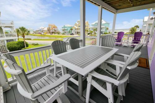 The Conch Castle By Ryson Vacation Rentals