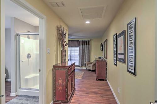 Southern Glen Rose Ranch House - Walk To Downtown!