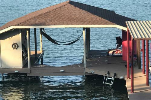Lakefront Granbury Home With Dock, Decks And Views!