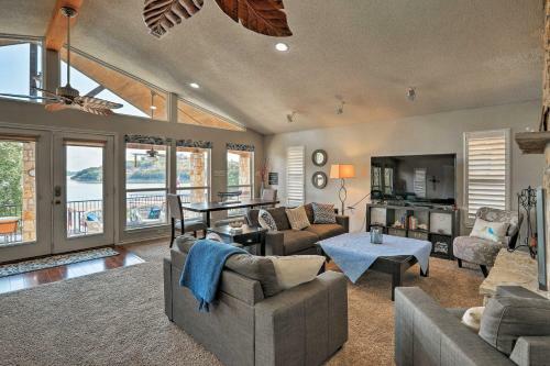 Lakefront Granbury Home With Dock, Decks And Views!