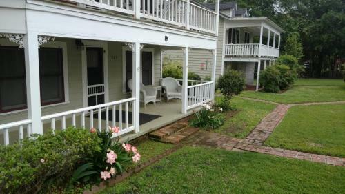 Historic 1920s Jefferson Cottage At Angell Manor!