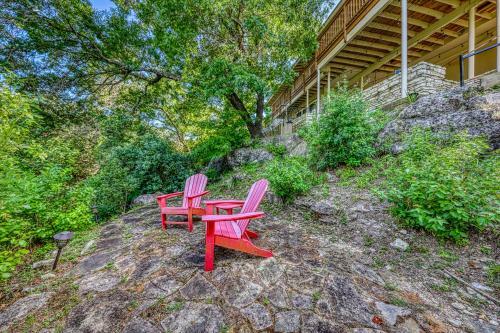 Peaceful Retreat On Quiet Cove On Lake Travis