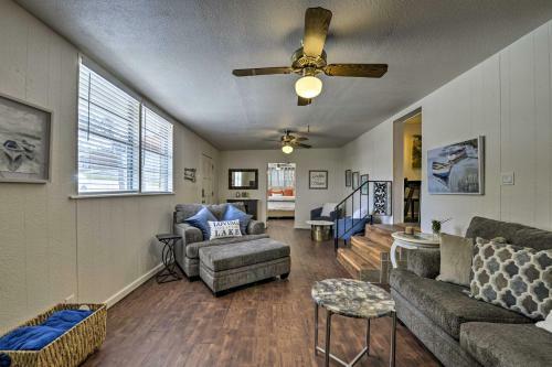 Mid-century Lake Whitney Home With Private Dock And Yard!