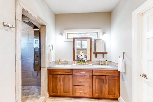 Lago Vista Retreat