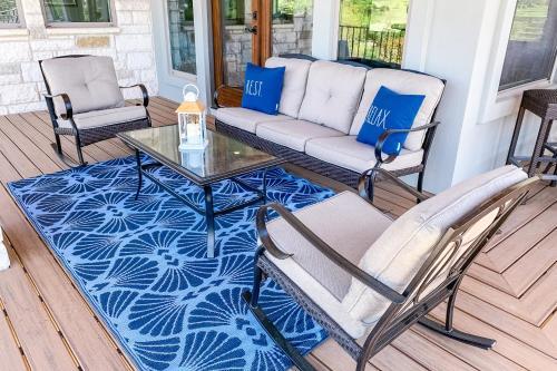 Lago Vista Retreat