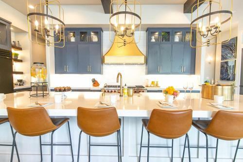 Wake & Roll - Loma Linda Luxury Lakeside Getaway