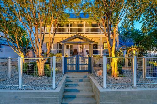 Apartamento Mckenize Guest House: Lbj Suite 1 Bd, 1ba