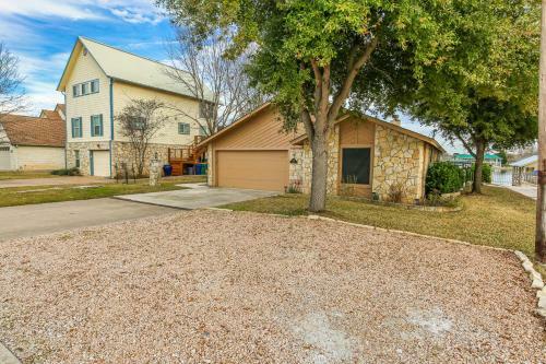 Splash Time! 4br Lake Lbj Waterfront W/ Boat Dock