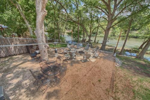 Guadalupe Lodge Rr 7806 Home