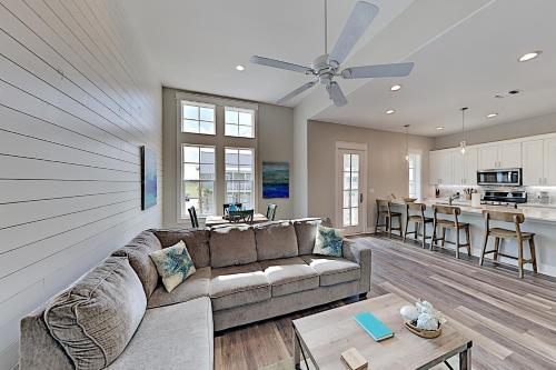 Golf-view Palmilla Beach With Private Garage & Pool Home