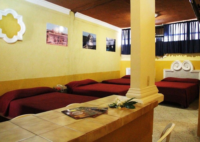 Hotel Suites Elia Noemi