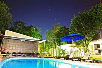 Hotel Villas Bambu