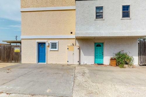 Fisherman's Paradise In Port Isabel-125 Windward Dr