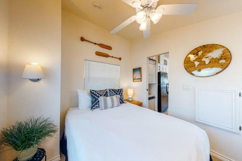 Long Island Village Unit 819 Oyster Island Breeze
