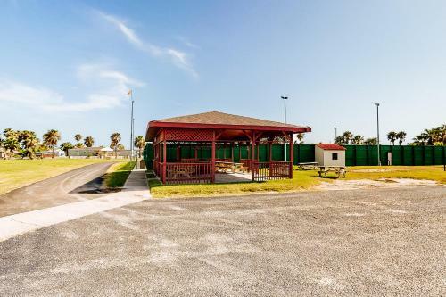 Long Island Village Unit 819 Oyster Island Breeze