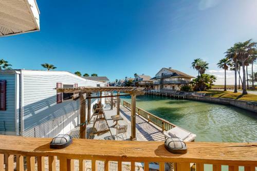 Long Island Village Unit 819 Oyster Island Breeze