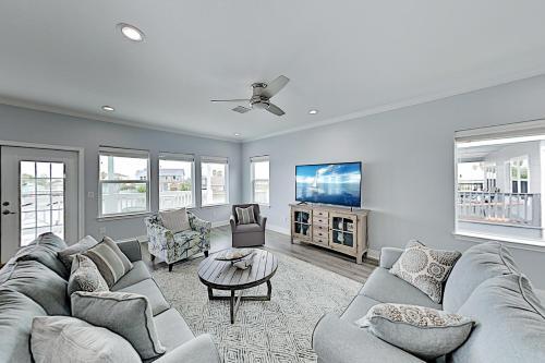 New Waterfront Home - Salt Lake & Copano Bay Views! Home