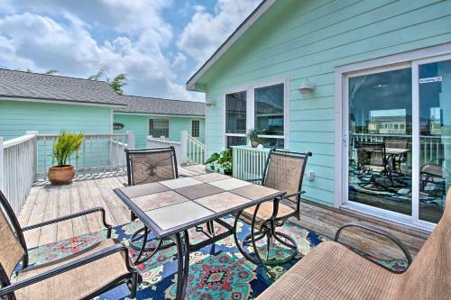 Apartamento The Salty Lime 2 Waterfront Getaway With Deck And Dock