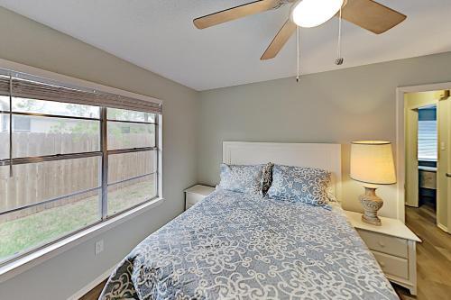 Apartamento Chic Old Rockport Getaway - Walk To Beach! Duplex